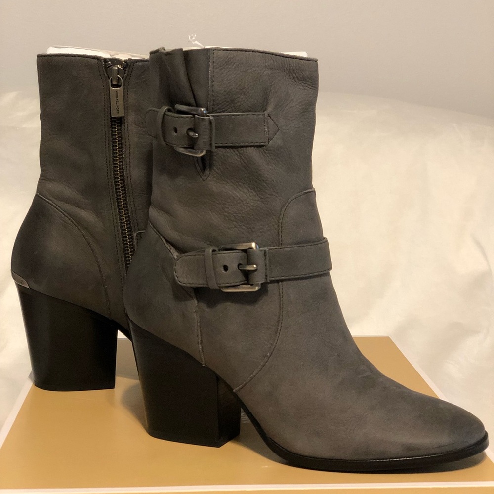 Michael Michael Kors Ashton Mid Bootie (leather)